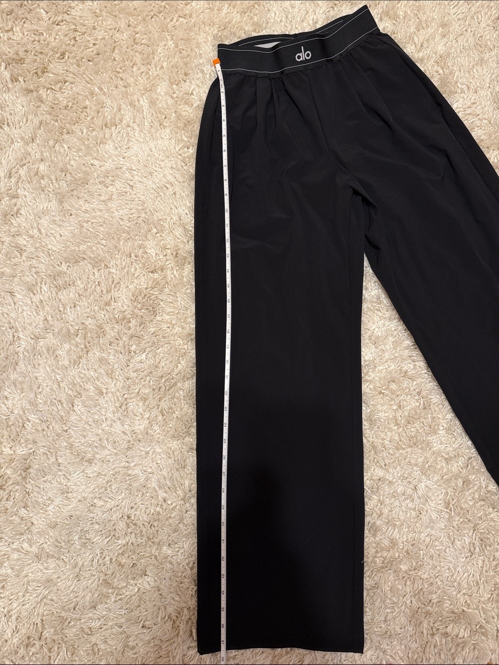 ALO Women’s Black Wide-Leg Pants - Picture 4 of 7